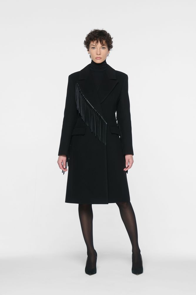 Пальто с бахромой М-663